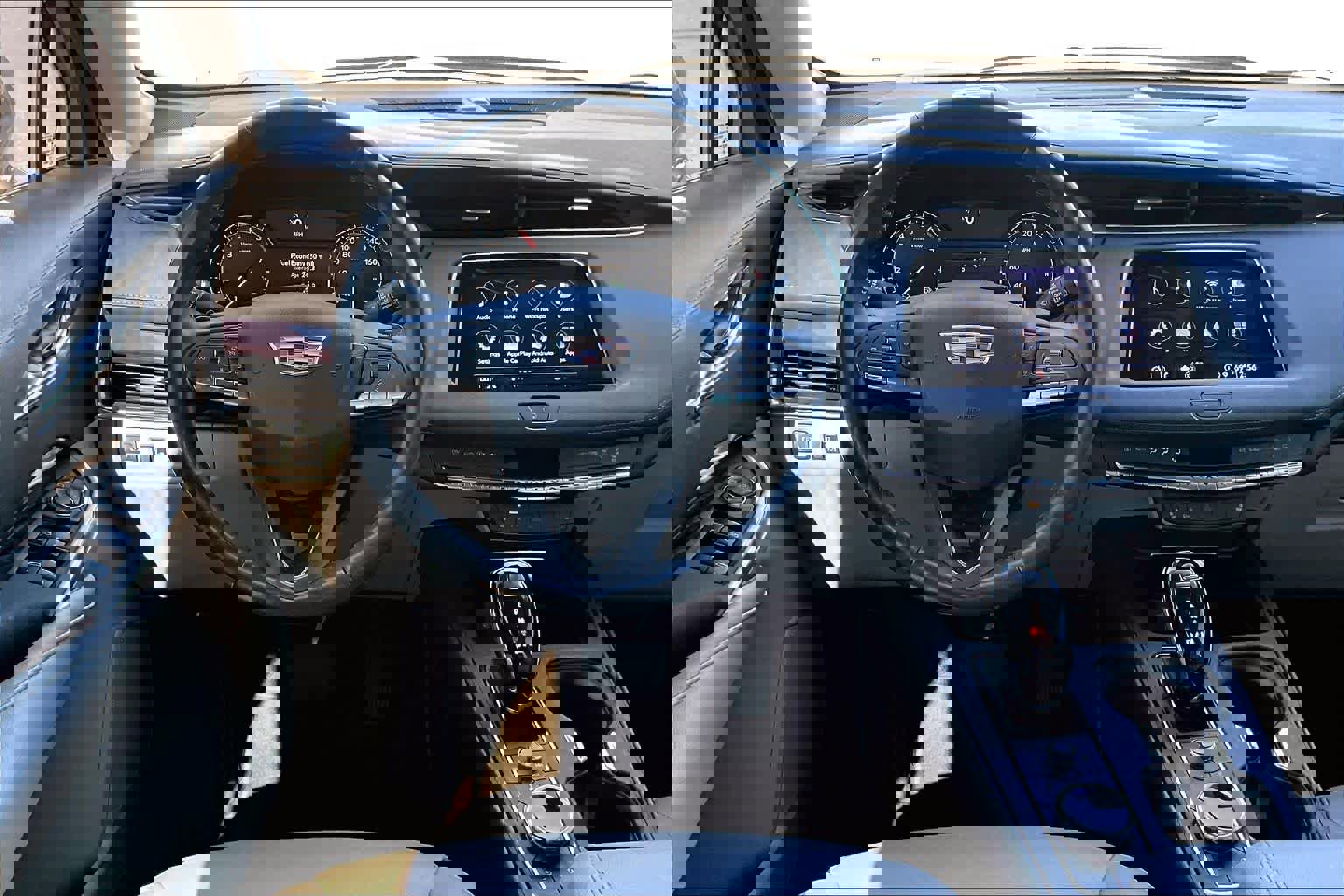 Used 2023 Cadillac XT4 Luxury w/ Cold Weather Package image 6