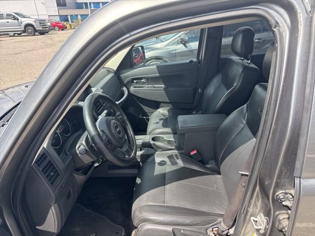 Used 2012 Jeep Liberty Sport image 7