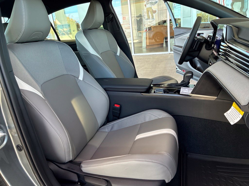 New 2026 Toyota Camry SE FWD image 19