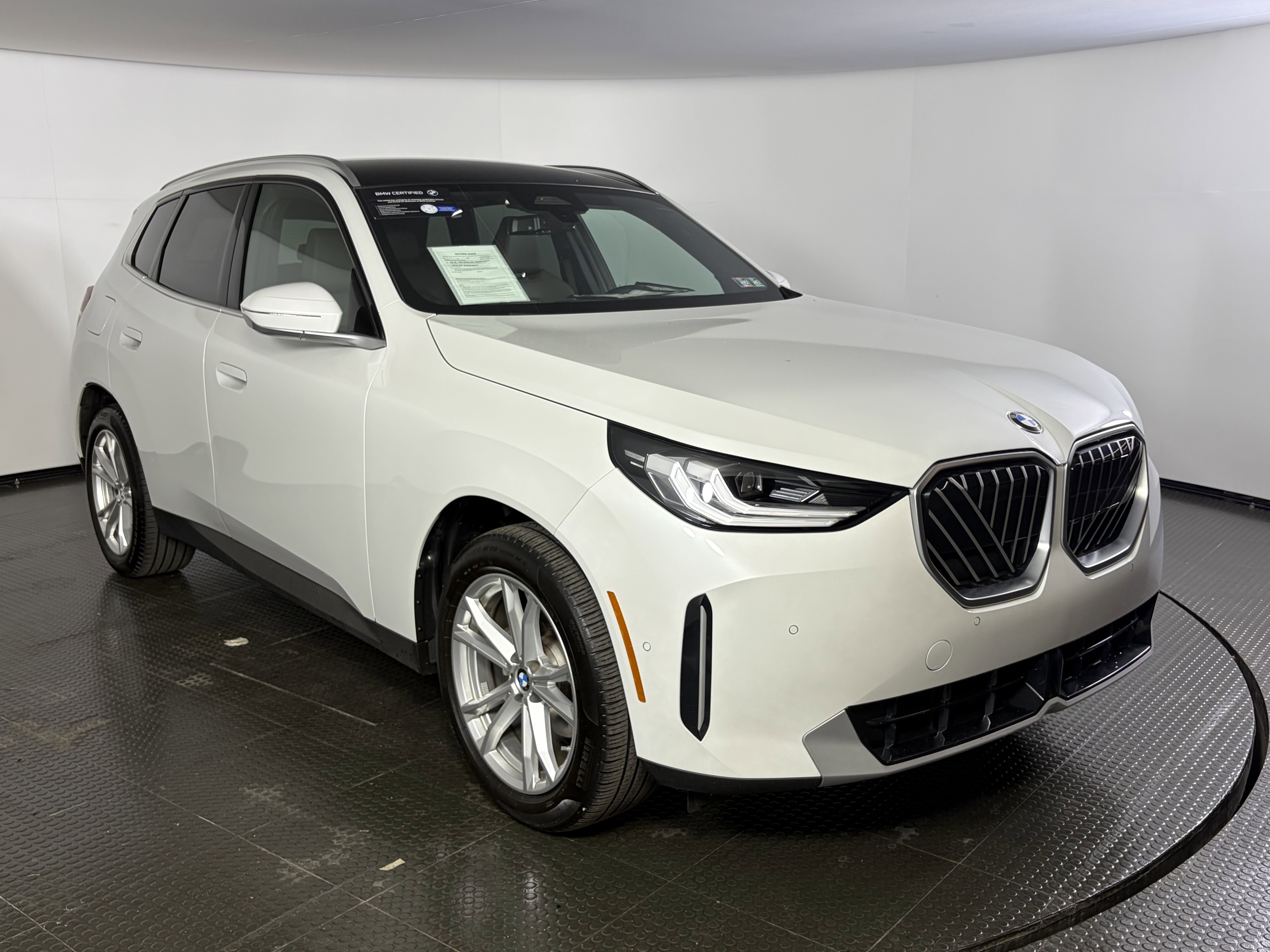 Certified 2025 BMW X3 xDrive30 w/ Convenience Package AWD/4WD image 3