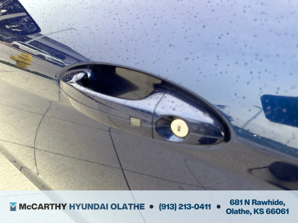 Used 2016 Ford Fiesta Titanium FWD image 20