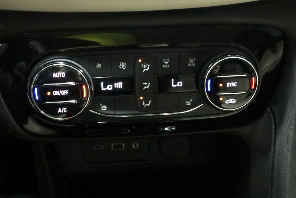 Used 2023 Buick Encore GX Essence w/ Experience Buick Package image 32