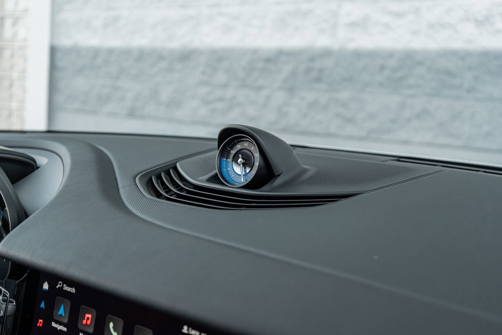 Used 2025 Porsche Taycan image 45