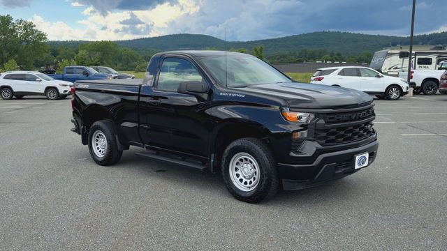 Used 2023 Chevrolet Silverado 1500 W/T w/ Trailering Package AWD/4WD image 2