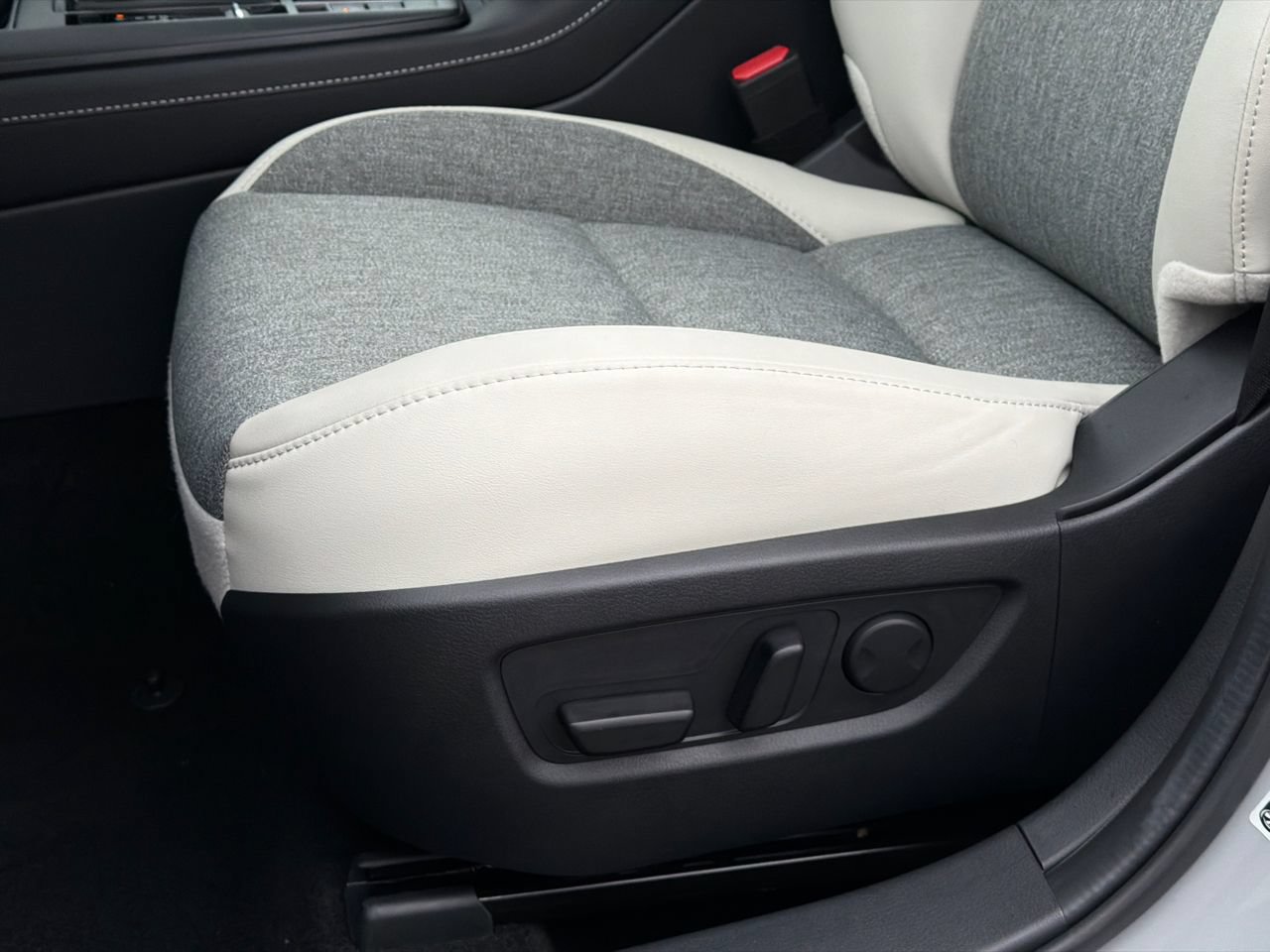 New 2026 MAZDA CX-30 Aire Edition AWD/4WD image 15