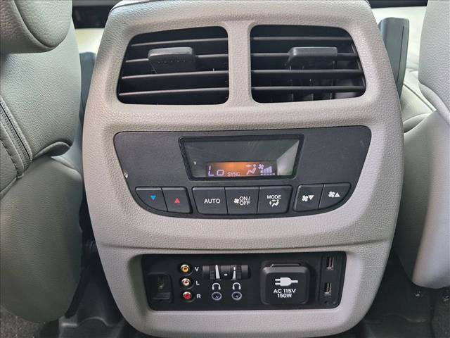 Used 2016 Honda Pilot Touring image 18