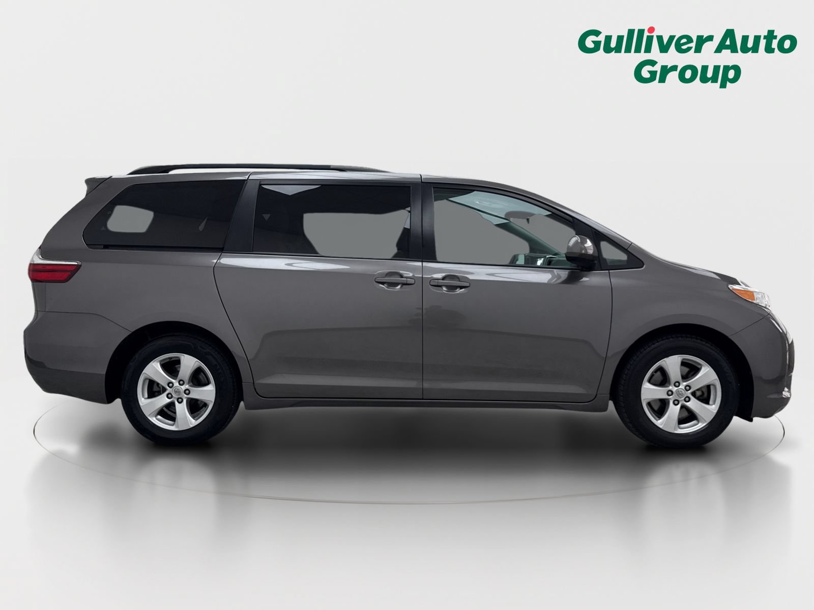 Used 2017 Toyota Sienna LE FWD image 10