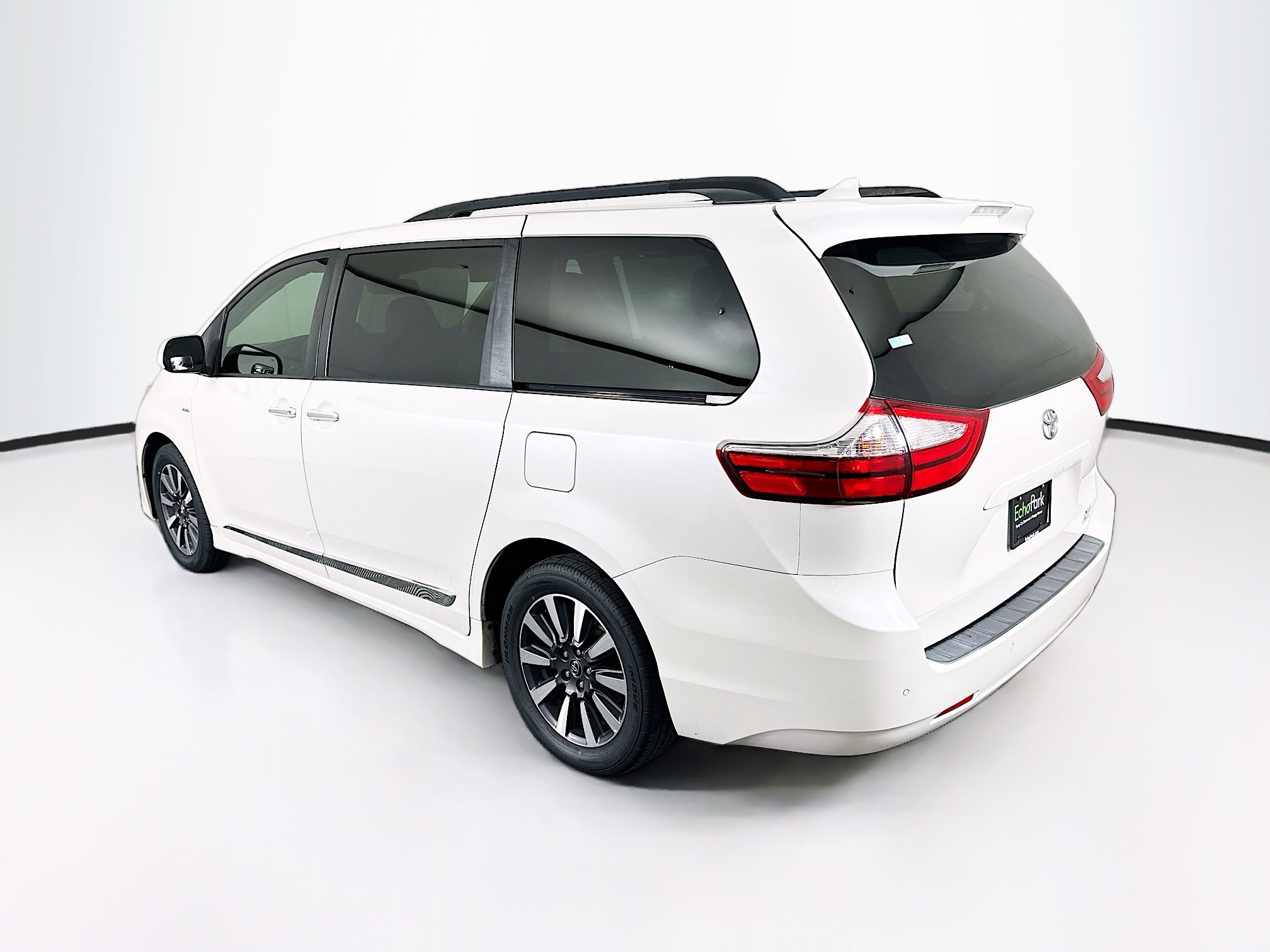 Used 2019 Toyota Sienna XLE Premium AWD/4WD image 5
