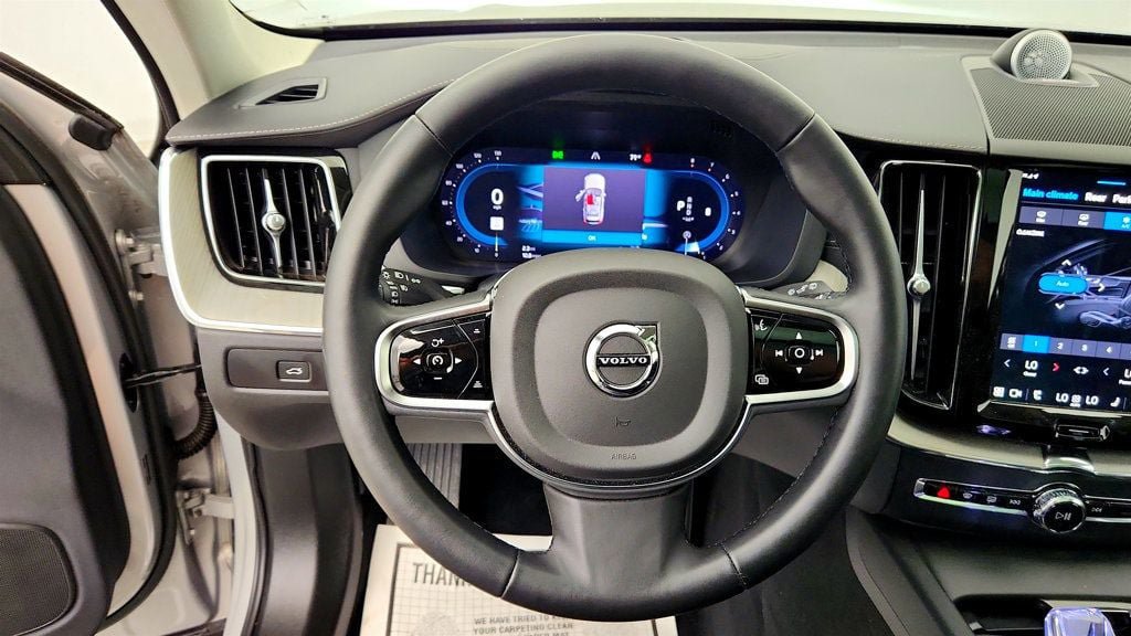Used 2025 Volvo XC60 B5 Ultra w/ Climate Package AWD/4WD image 13