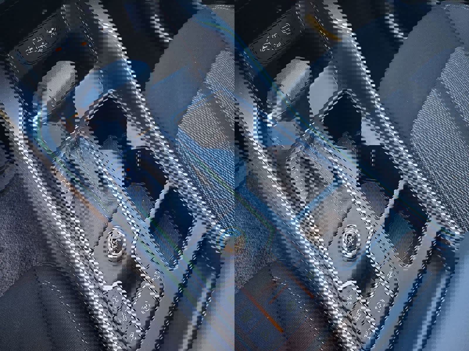 Certified 2025 Kia Sorento LX image 29