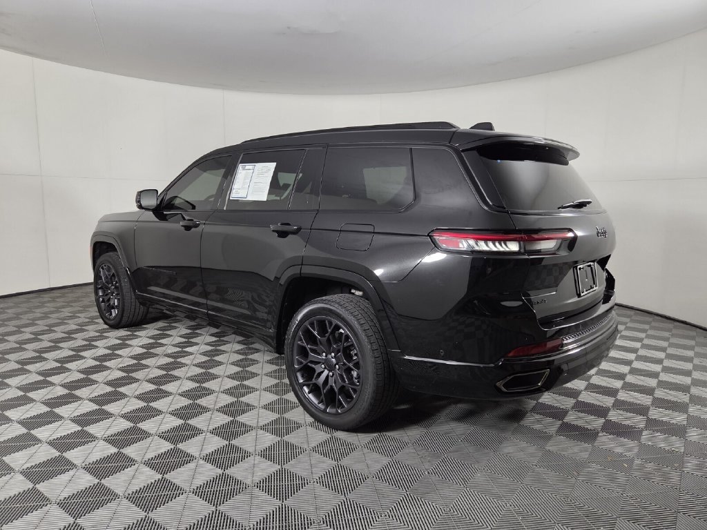 Used 2024 Jeep Grand Cherokee L Summit w/ High Altitude Package AWD/4WD image 6