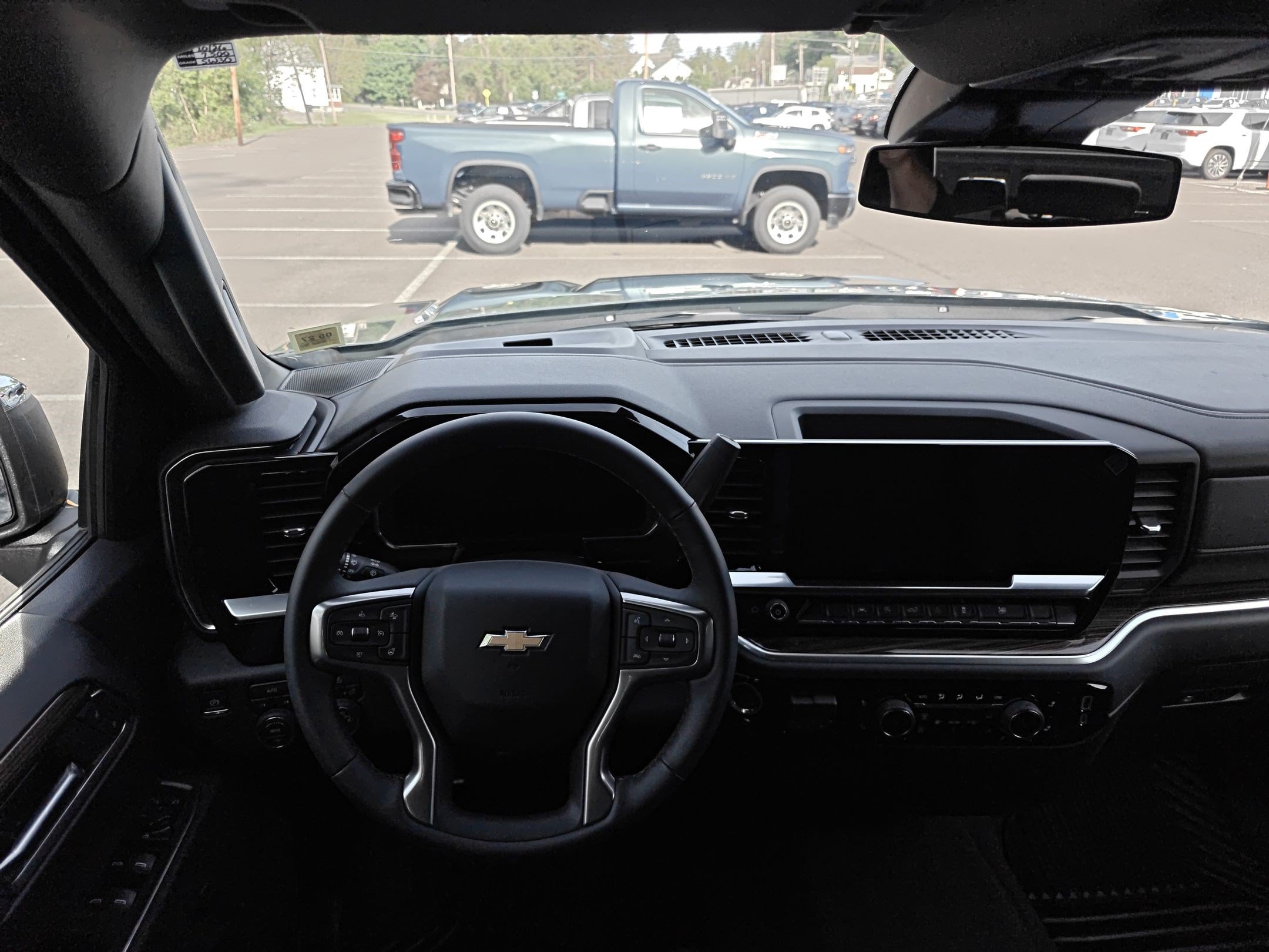 Certified 2026 Chevrolet Silverado 1500 LT AWD/4WD image 26