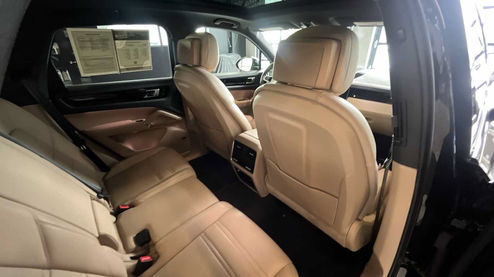 Used 2023 Porsche Cayenne S AWD/4WD image 11