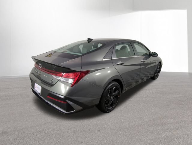 New 2026 Hyundai Elantra SEL Sport Premium FWD image 12