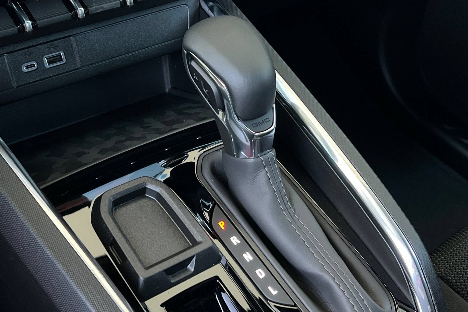 New 2026 GMC Canyon Elevation RWD image 19