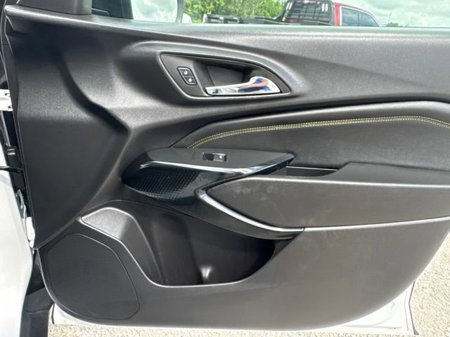 Used 2025 Chevrolet Trax ACTIV w/ Sunroof Package FWD image 20