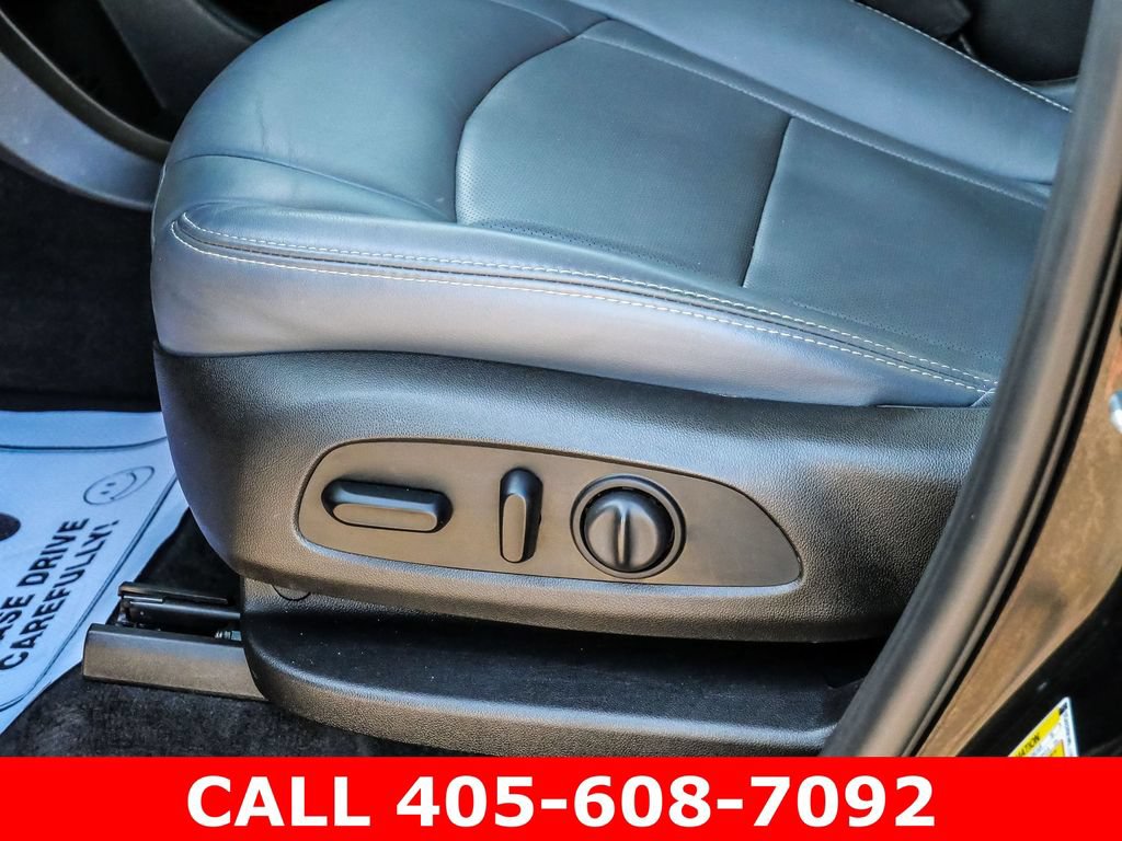 Used 2020 Buick Enclave Essence FWD image 30