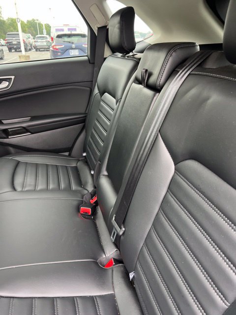 Used 2024 Ford Edge SEL w/ Convenience Package AWD/4WD image 12