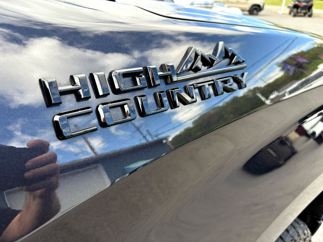 Used 2022 Chevrolet Silverado 1500 High Country w/ High Country Premium Package image 43