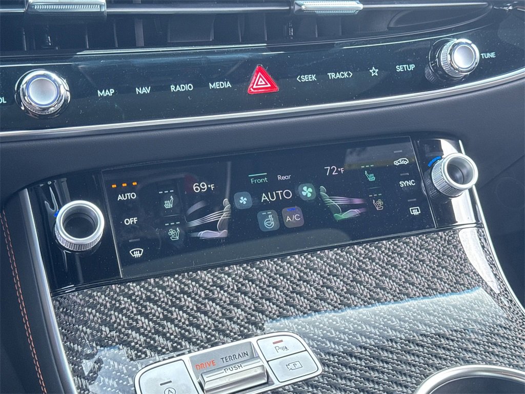 Used 2026 Genesis GV70 3.5T Sport Prestige image 21