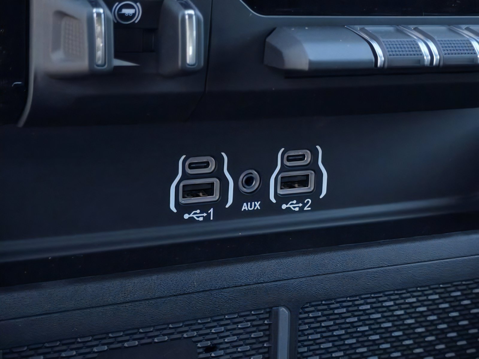 New 2026 RAM 1500 4x4 Crew Cab image 21