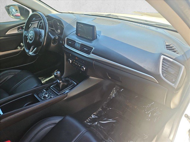 Used 2017 MAZDA MAZDA3 Touring FWD image 20