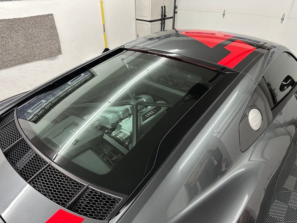 Used 2018 Audi R8 V10 w/ Premium Package image 17