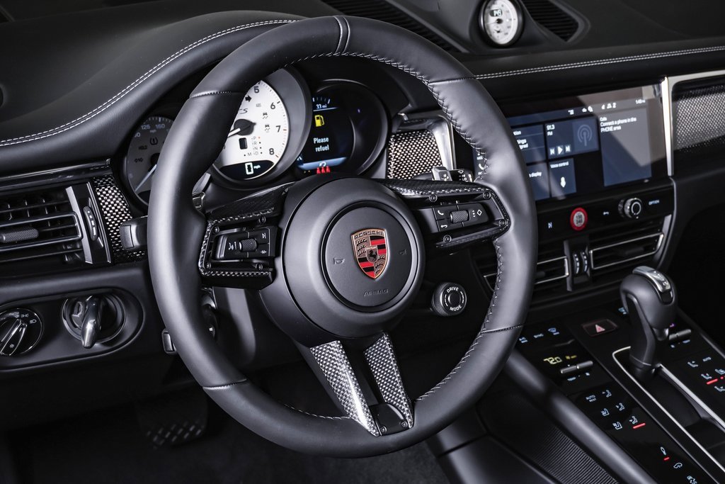 New 2026 Porsche Macan GTS image 18