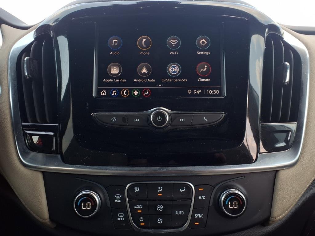 Used 2022 Chevrolet Traverse LS image 20