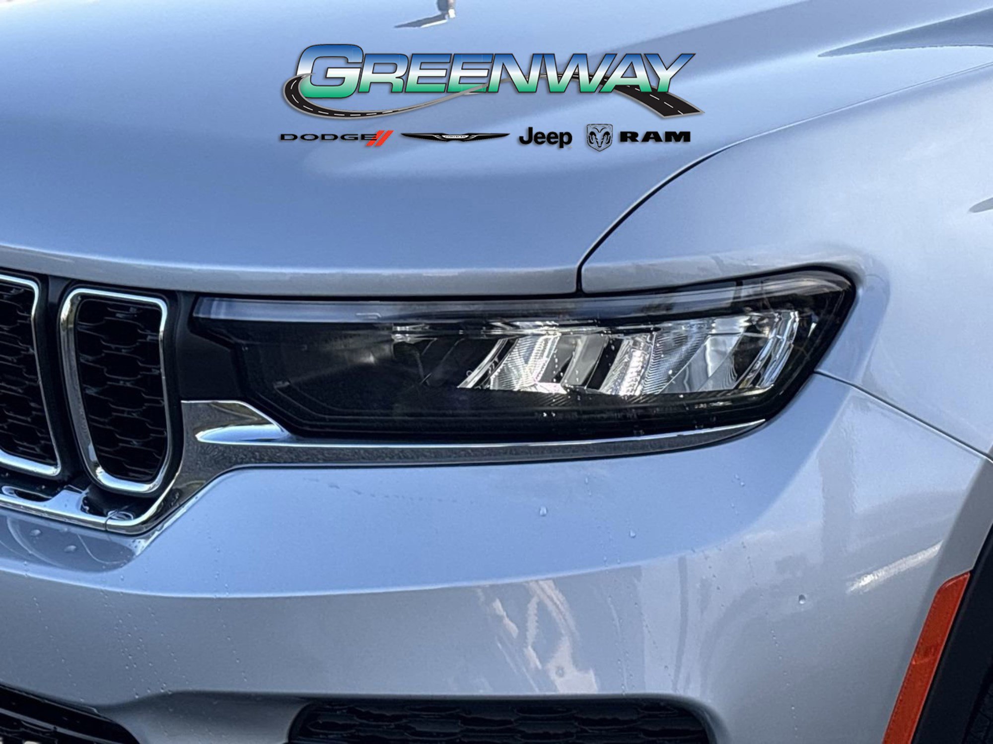 New 2025 Jeep Grand Cherokee Laredo image 6