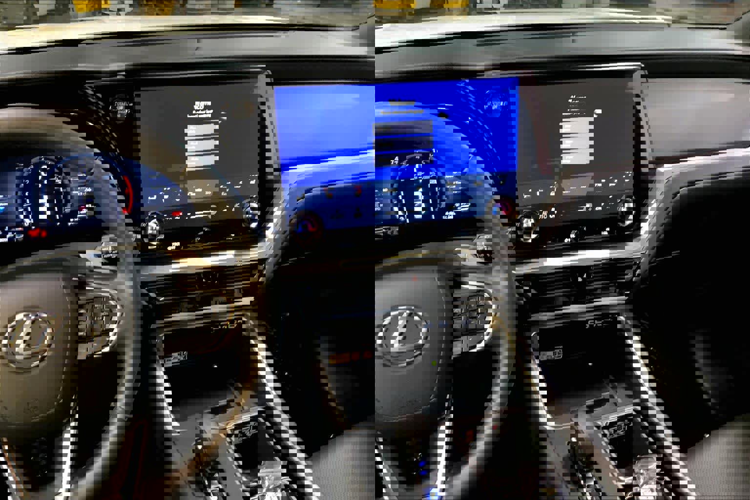 Certified 2025 Lexus TX 350 AWD w/ Accessory Package (Z1) image 7