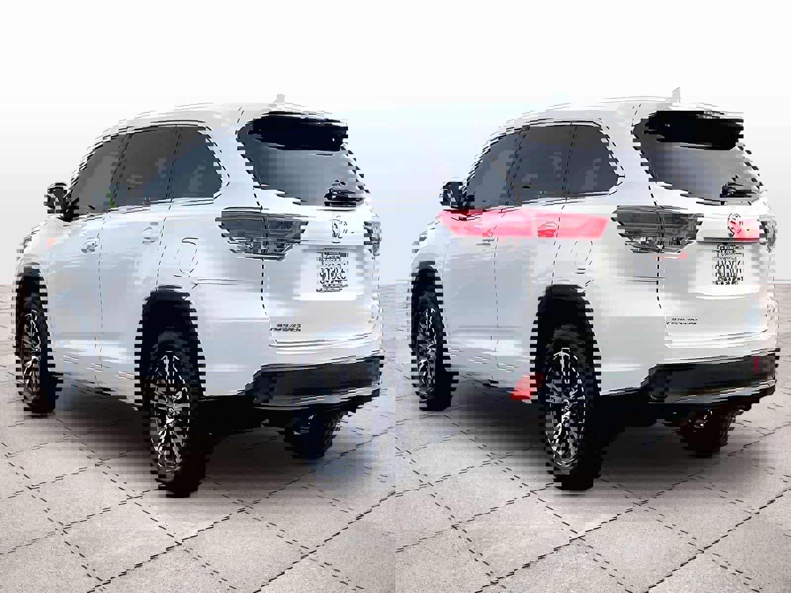 Used 2018 Toyota Highlander Plus image 15