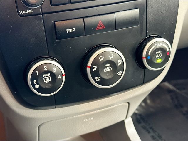 Used 2009 Kia Spectra LX FWD image 15