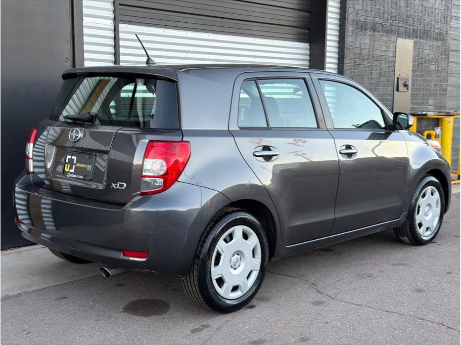 Used 2009 Scion xD image 3