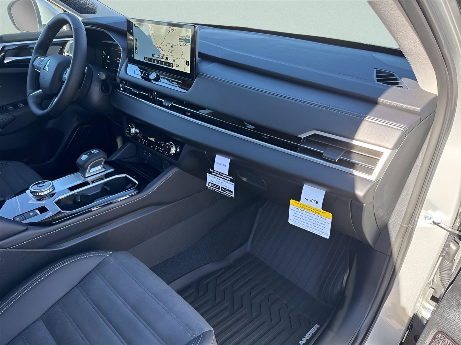 New 2026 Mitsubishi Outlander SE FWD image 23