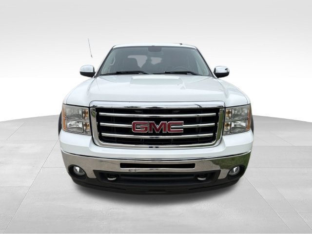 Used 2012 GMC Sierra 1500 SLT w/ Chrome Essentials Package AWD/4WD image 9