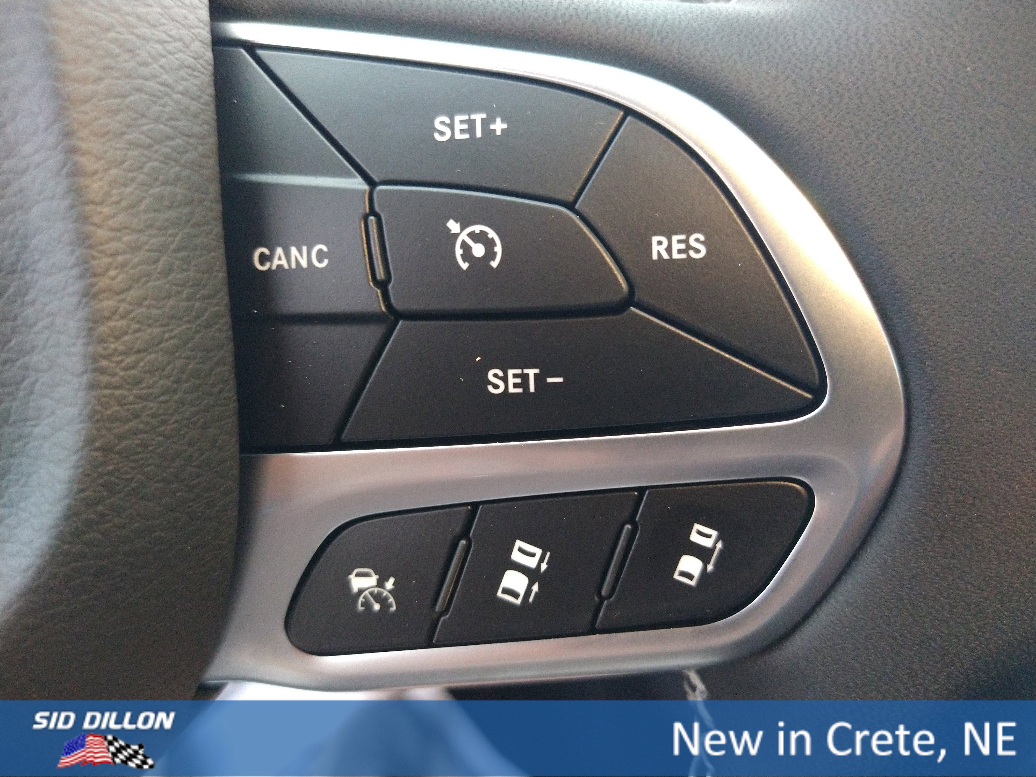 New 2026 Chrysler Pacifica Select image 9