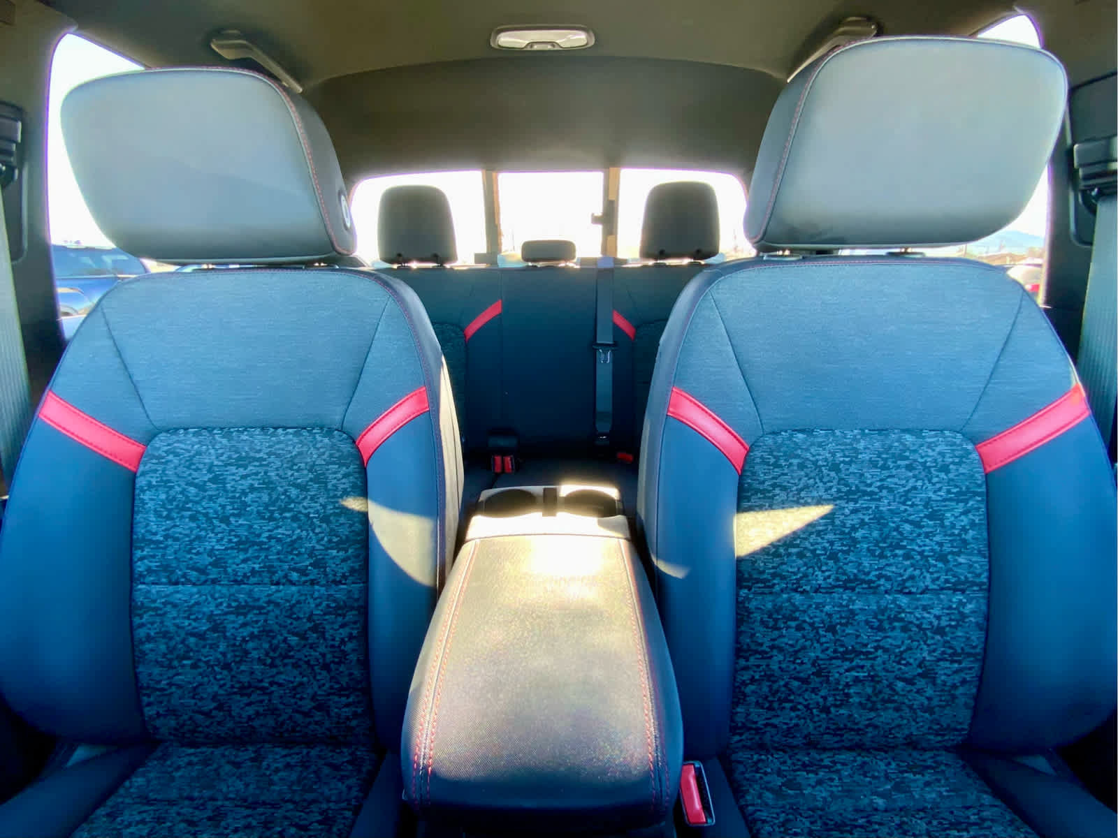 Used 2024 Chevrolet Colorado Z71 w/ Z71 Convenience Package 2 image 34