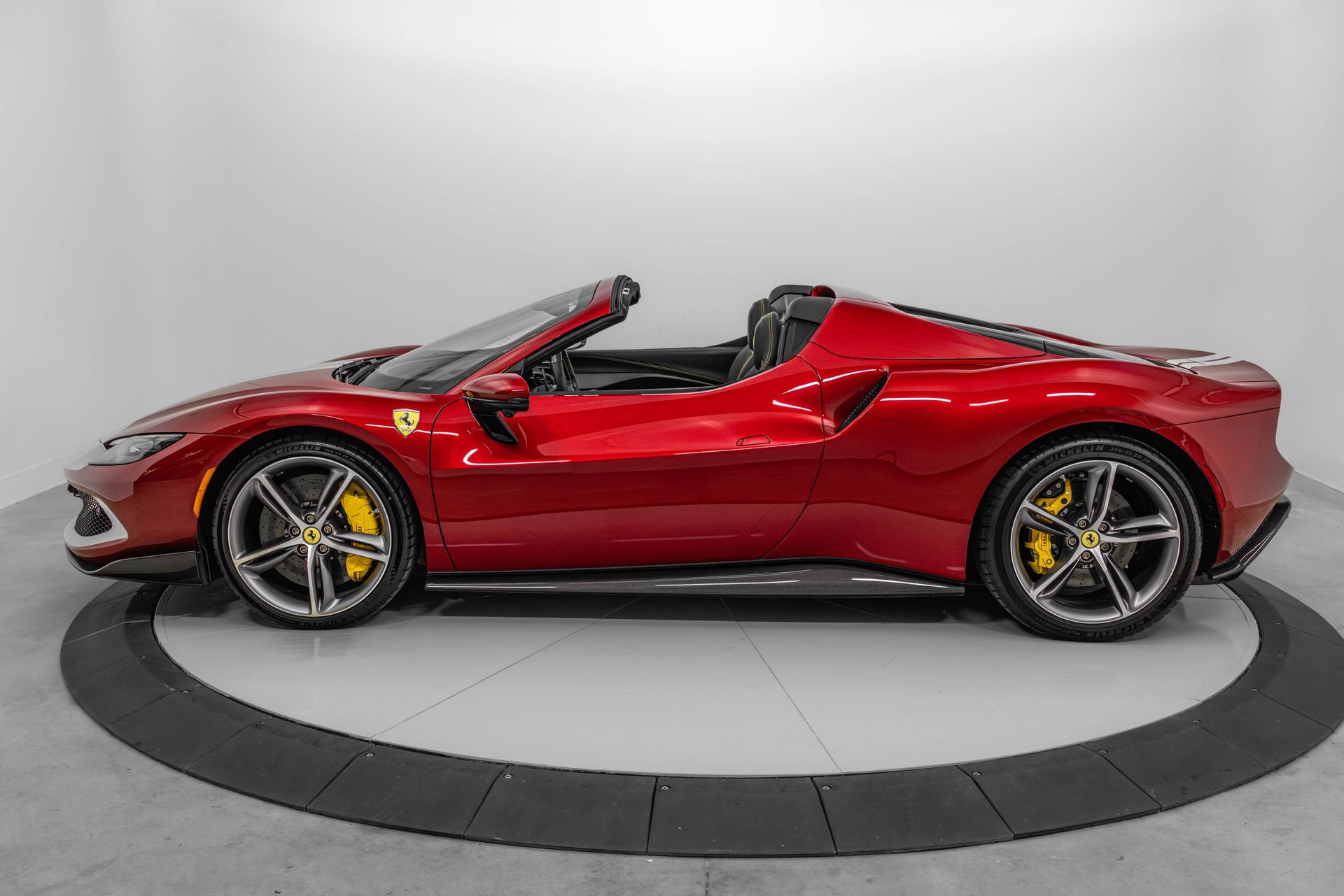 Certified 2025 Ferrari 296 GTS RWD image 3