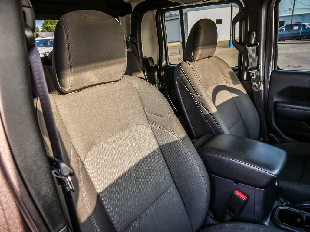 Used 2022 Jeep Gladiator Sport AWD/4WD image 18