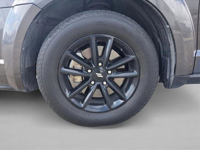 Used 2020 Dodge Journey SE w/ SE Popular Equipment Group FWD image 10