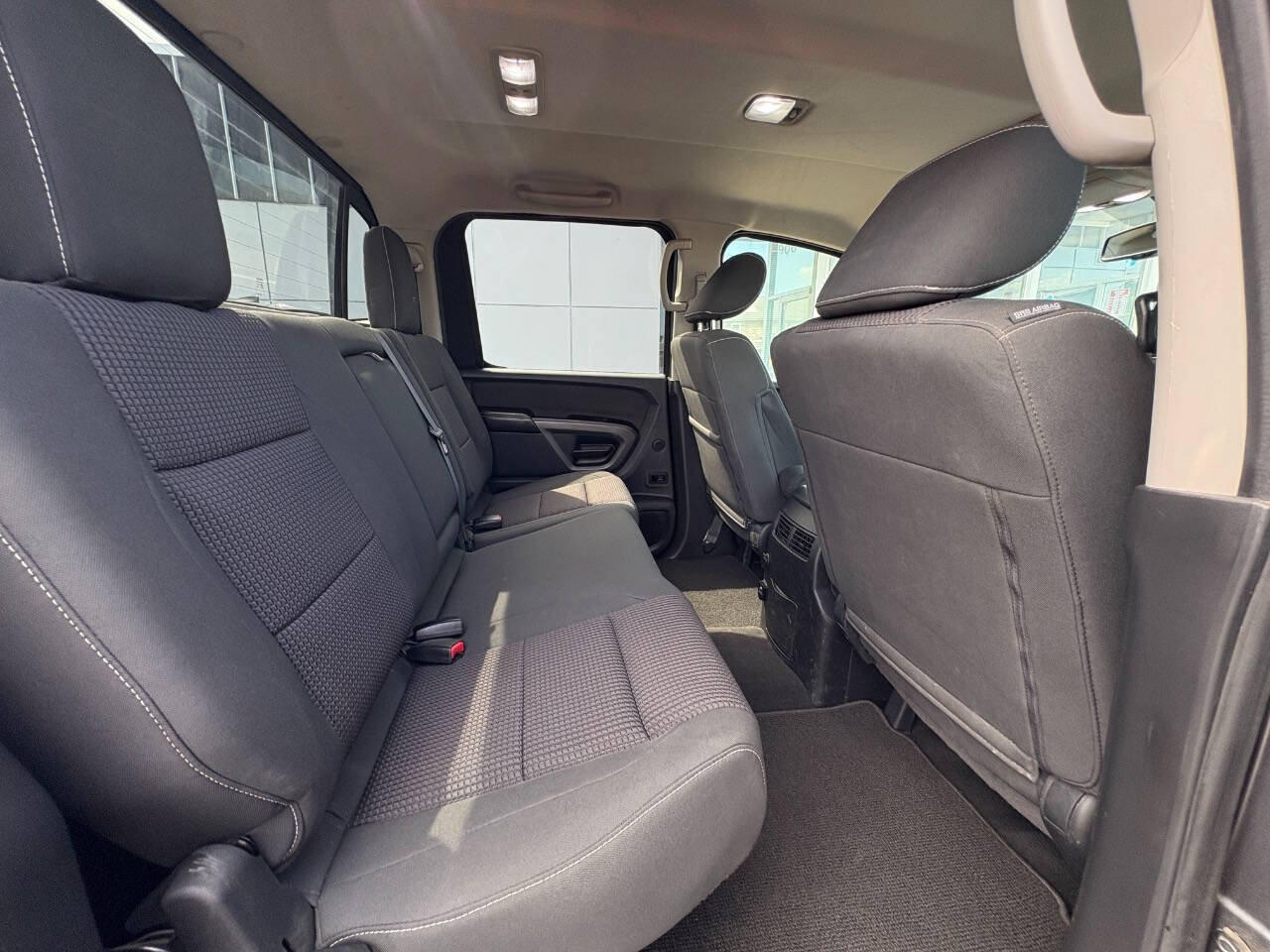 Used 2015 Nissan Titan PRO-4X AWD/4WD image 13