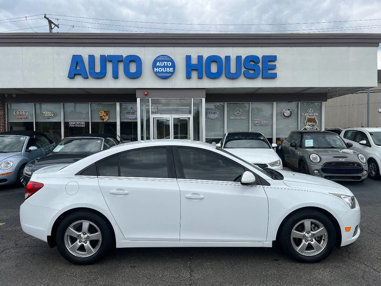 Used 2014 Chevrolet Cruze LT FWD image 9