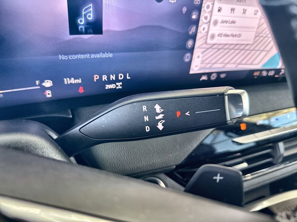 Used 2025 Buick Enclave Preferred AWD/4WD image 8