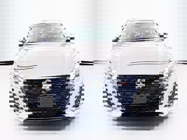 Certified 2024 Nissan Altima 2.5 SR w/ SR Premium Package AWD/4WD image 2