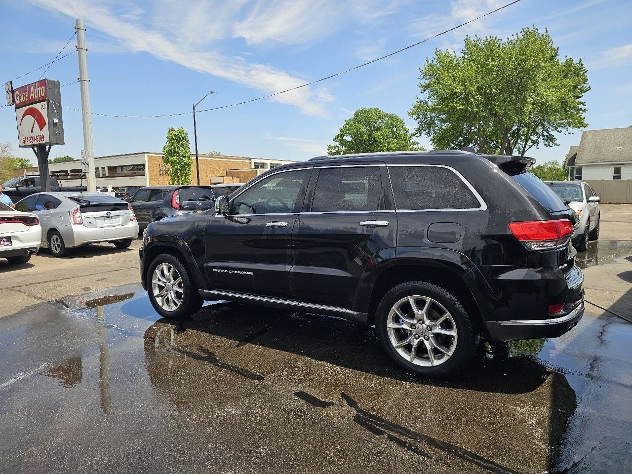 Used 2014 Jeep Grand Cherokee Summit AWD/4WD image 6