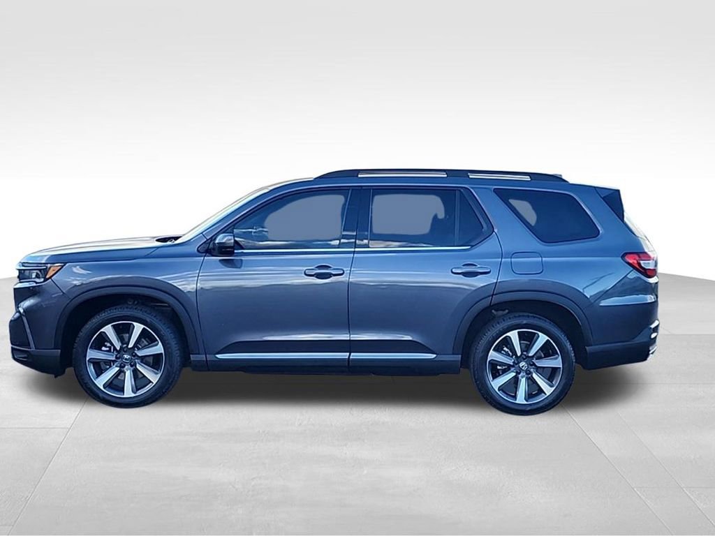 Used 2023 Honda Pilot Touring image 9