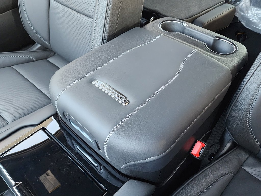 New 2026 GMC Yukon Denali w/ Sun & Power Step Package image 36