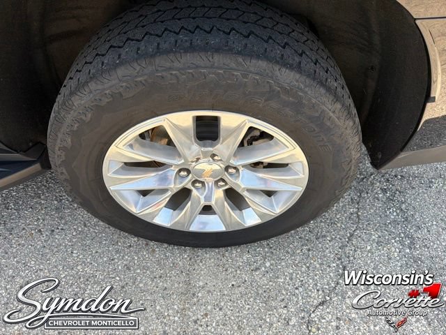 Used 2023 Chevrolet Suburban Premier AWD/4WD image 29