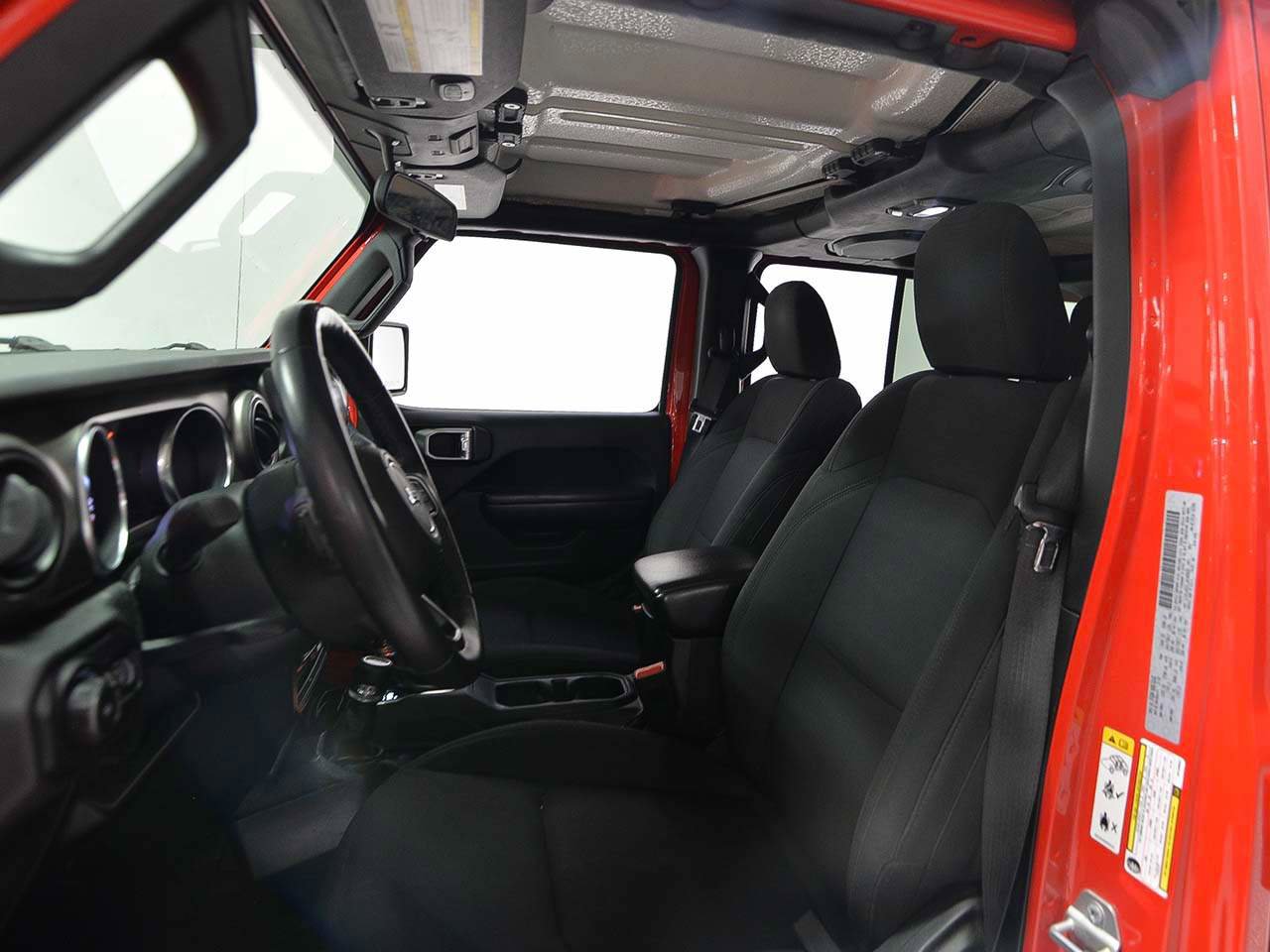 Used 2018 Jeep Wrangler Unlimited Sport S image 9